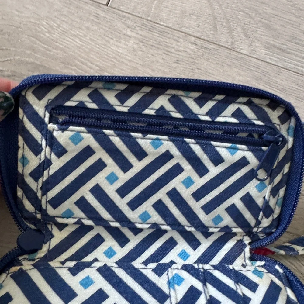 Vera Bradley Quilted Cotton Wristlet All in One Summer‎ Cottage